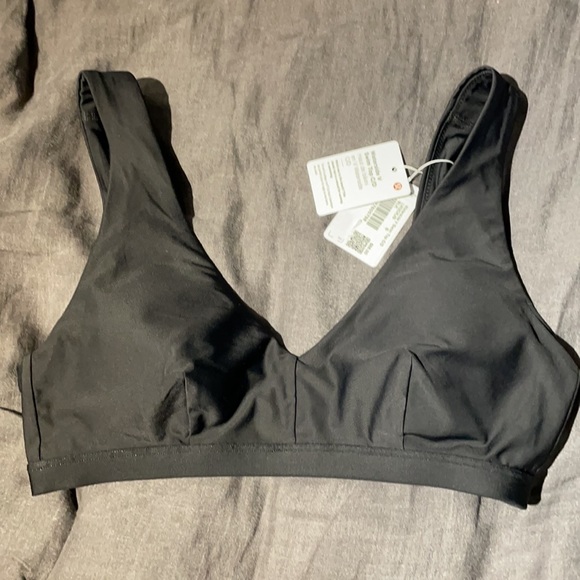 Lululemon Waterside V Swim Top *C/D Cup - black - Picture 6 of 7